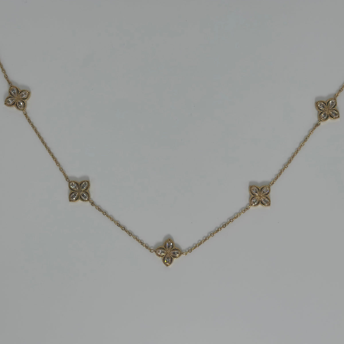 Collier Johana
